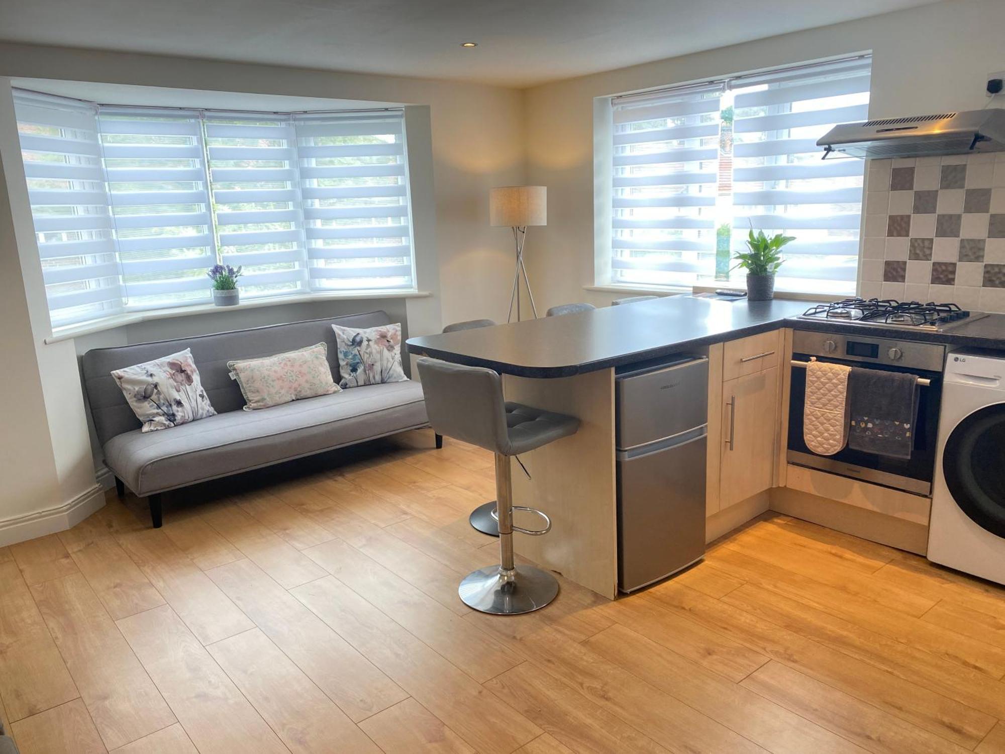 Sunny Bright Flat Near South Park And Oxfordbrooks Apartment Ngoại thất bức ảnh